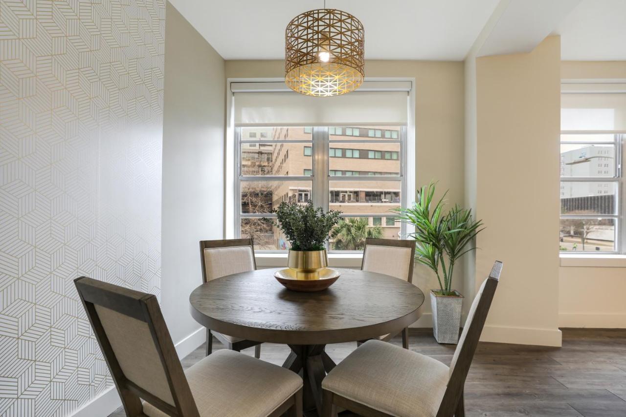 2 Bedroom Elegant Condos In Downtown New Orleans Exterior photo